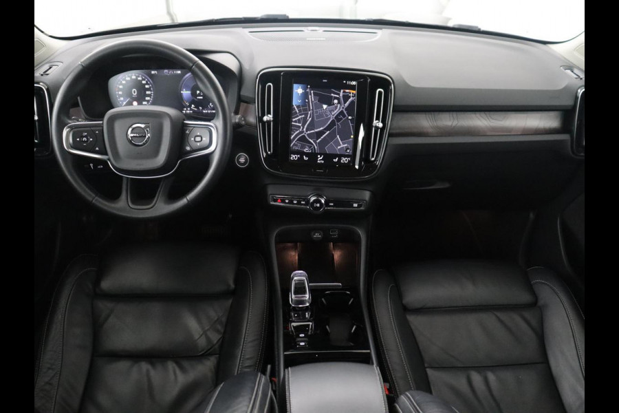 Volvo XC40 1.5 T4 Plug-in hybrid Ultimate Dark | SOH 87,6% | Panoramadak | Trekhaak | Leder | Stuur/stoel verwarming | Harman/kardon | Adaptive cruise | Camera |