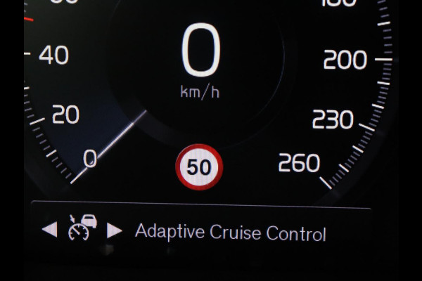 Volvo XC40 1.5 T4 Plug-in hybrid Ultimate Dark | SOH 87,6% | Panoramadak | Trekhaak | Leder | Stuur/stoel verwarming | Harman/kardon | Adaptive cruise | Camera |