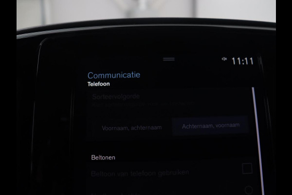 Volvo XC40 1.5 T4 Plug-in hybrid Ultimate Dark | SOH 87,6% | Panoramadak | Trekhaak | Leder | Stuur/stoel verwarming | Harman/kardon | Adaptive cruise | Camera |