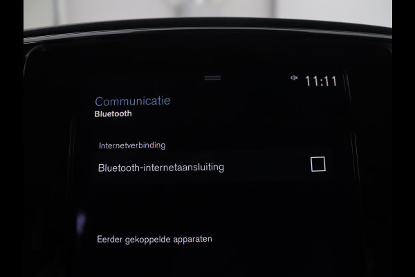 Volvo XC40 1.5 T4 Plug-in hybrid Ultimate Dark | SOH 87,6% | Panoramadak | Trekhaak | Leder | Stuur/stoel verwarming | Harman/kardon | Adaptive cruise | Camera |