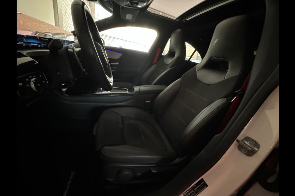 Mercedes-Benz CLA-Klasse AMG 35 4MATIC Pano|Keyless|Dodehoek|Sfeer|Camera