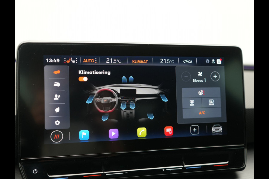 CUPRA Leon Sportstourer 1.4 e-Hybrid VZ PHEV 245pk Dealer O.H | Trekhaak Af Fabriek | Camera | Sfeerverlichting | Sportstoelen & Stuur Verwarmd | Apple Carplay | Keyless | Virtual | Navigatie | DAB | 19"L.M | Cruise Control | Plug In Hybrid |