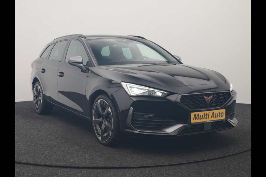 CUPRA Leon Sportstourer 1.4 e-Hybrid VZ PHEV 245pk Dealer O.H | Trekhaak Af Fabriek | Camera | Sfeerverlichting | Sportstoelen & Stuur Verwarmd | Apple Carplay | Keyless | Virtual | Navigatie | DAB | 19"L.M | Cruise Control | Plug In Hybrid |