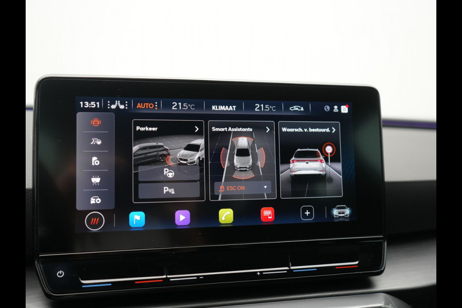 CUPRA Leon Sportstourer 1.4 e-Hybrid VZ PHEV 245pk Dealer O.H | Trekhaak Af Fabriek | Camera | Sfeerverlichting | Sportstoelen & Stuur Verwarmd | Apple Carplay | Keyless | Virtual | Navigatie | DAB | 19"L.M | Cruise Control | Plug In Hybrid |