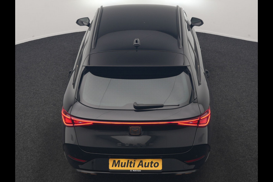 CUPRA Leon Sportstourer 1.4 e-Hybrid VZ PHEV 245pk Dealer O.H | Trekhaak Af Fabriek | Camera | Sfeerverlichting | Sportstoelen & Stuur Verwarmd | Apple Carplay | Keyless | Virtual | Navigatie | DAB | 19"L.M | Cruise Control | Plug In Hybrid |
