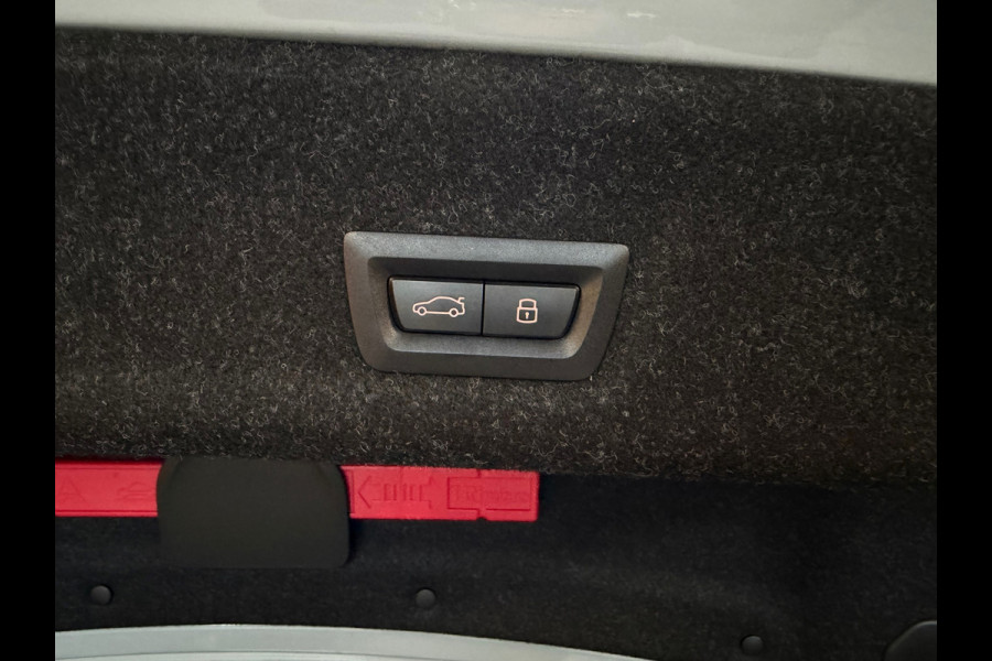 BMW 3-serie 330e High Executive|M-SPORT|DAK|H&K|HuD|MEMORY|360 CAMERA|KEYLESS|CARPLAY|DEALERONDERHOUDEN|AMBIENT|GARANTIE|292PK|VOL