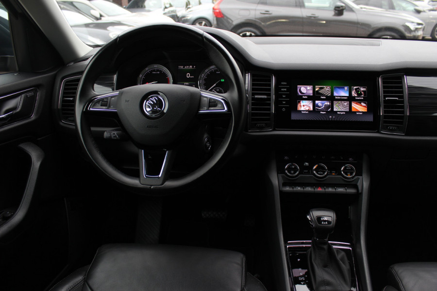 Škoda Kodiaq 1.5 TSI 4x4 Scout Business / 360Camera / Leder / Keyless / CarPlay / 18'' / Canton Audio / Stoelverwarming / Dodehoek / DAB / Cruise Control Adaptief