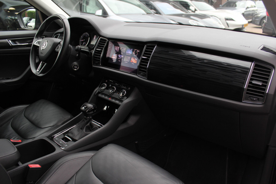 Škoda Kodiaq 1.5 TSI 4x4 Scout Business / 360Camera / Leder / Keyless / CarPlay / 18'' / Canton Audio / Stoelverwarming / Dodehoek / DAB / Cruise Control Adaptief