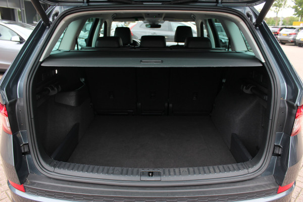 Škoda Kodiaq 1.5 TSI 4x4 Scout Business / 360Camera / Leder / Keyless / CarPlay / 18'' / Canton Audio / Stoelverwarming / Dodehoek / DAB / Cruise Control Adaptief