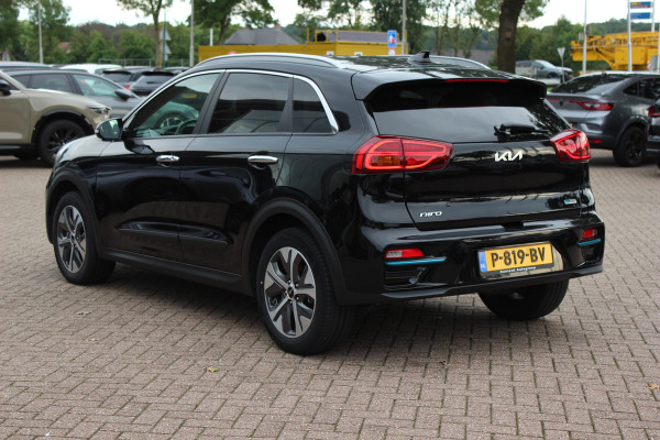 Kia e-Niro Edition 64 kWh / SOH 95,6% / Camera / CarPlay / Keyless / Half leder / 17'' / Stuur+Stoelverwarming / DAB / ACC