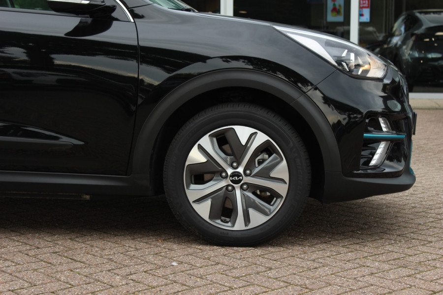 Kia e-Niro Edition 64 kWh / SOH 95,6% / Camera / CarPlay / Keyless / Half leder / 17'' / Stuur+Stoelverwarming / DAB / ACC