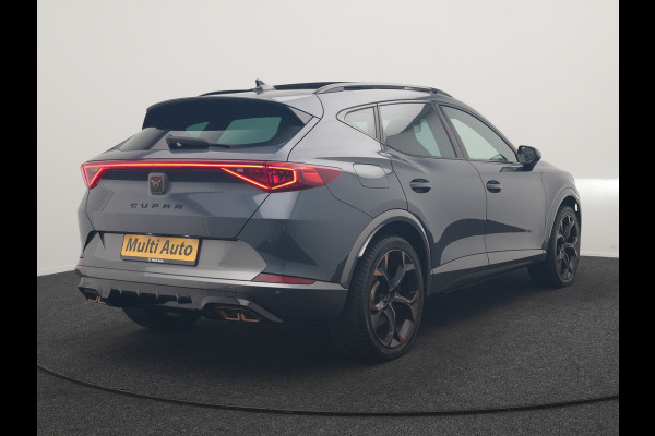 CUPRA Formentor 1.4 e-Hybrid VZ Copper Edition PHEV 245pk Dealer O.H | Panodak | Adaptive Cruise | Camera | Sportstoelen & Stuur Verwarmd | Keyless | Blis | Sfeerverlichting | Apple Carplay | DAB | Navigatie | Virtual | 19"L.M | Plug In Hybrid