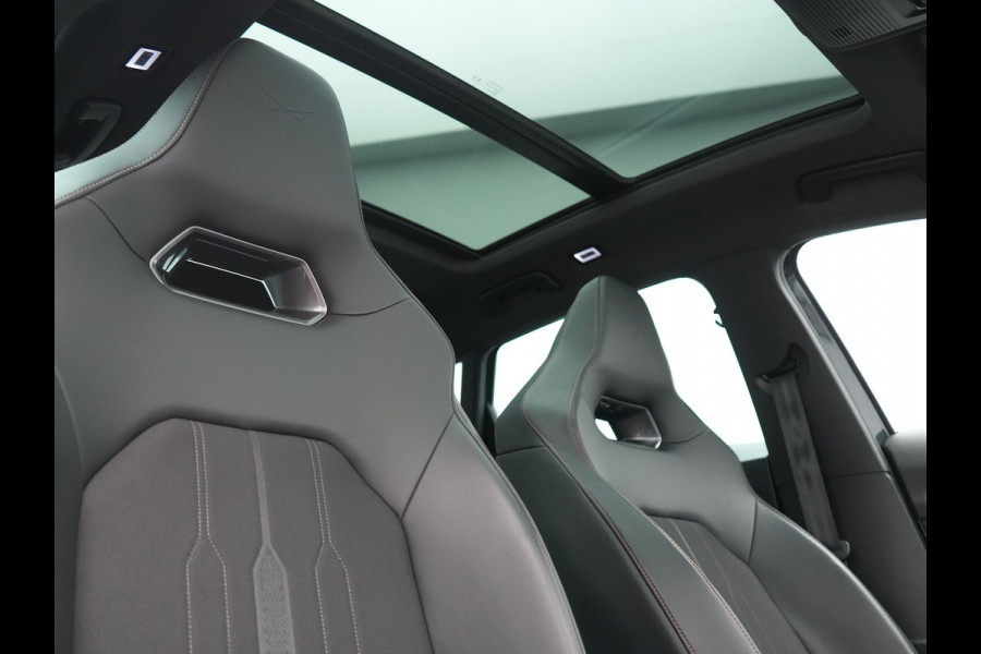 CUPRA Formentor 1.4 e-Hybrid VZ Copper Edition PHEV 245pk Dealer O.H | Panodak | Adaptive Cruise | Camera | Sportstoelen & Stuur Verwarmd | Keyless | Blis | Sfeerverlichting | Apple Carplay | DAB | Navigatie | Virtual | 19"L.M | Plug In Hybrid