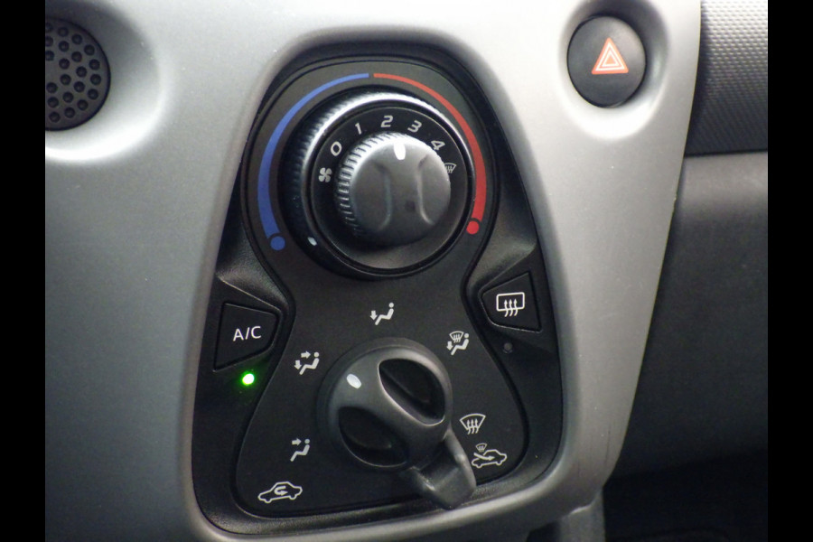 Peugeot 108 1.0 e-VTi Active Airco, 5 DRS NL/NAP!