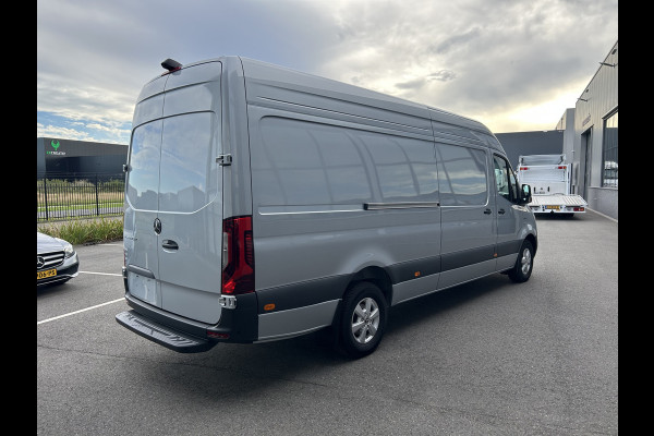 Mercedes-Benz eSprinter 320 L3 H2 Select 81kWh / Snel laden 115Kw / LED / Distronic / Carplay / Navigatie / Camera / Parkeersensoren / LMV
