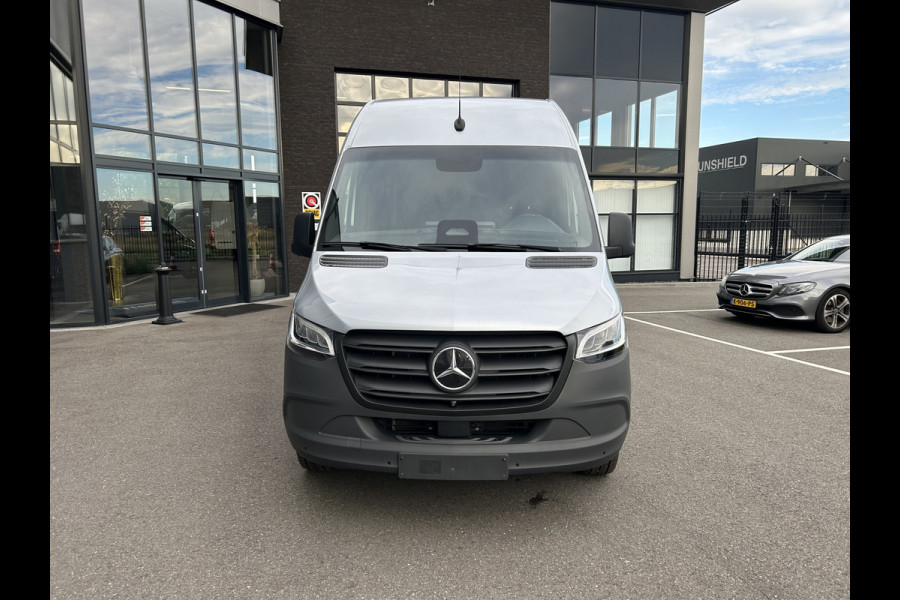 Mercedes-Benz eSprinter 320 L3 H2 Select 81kWh / Snel laden 115Kw / LED / Distronic / Carplay / Navigatie / Camera / Parkeersensoren / LMV