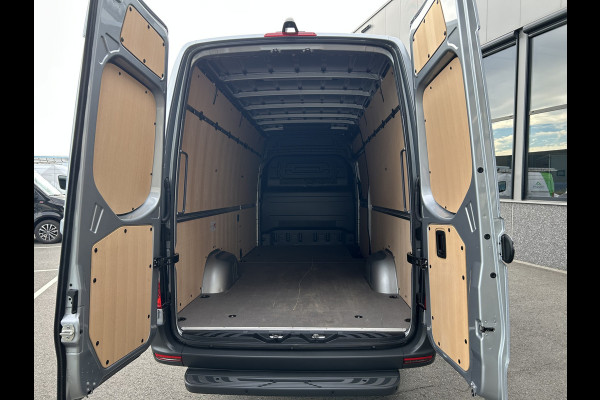 Mercedes-Benz eSprinter 320 L3 H2 Select 81kWh / Snel laden 115Kw / LED / Distronic / Carplay / Navigatie / Camera / Parkeersensoren / LMV