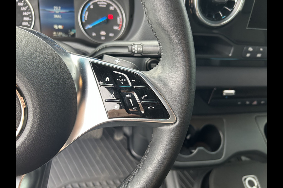 Mercedes-Benz eSprinter 320 L3 H2 Select 81kWh / Snel laden 115Kw / LED / Distronic / Carplay / Navigatie / Camera / Parkeersensoren / LMV
