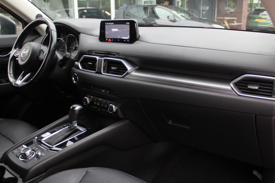 Mazda CX-5 2.0 SkyActiv-G 165 Luxury / Trekhaak / 360Camera / Head-up / Leder / Bose / Keyless / 19'' / Dodehoek / Navigatie / DAB / Stoelventilatie+Verwarming / Cruise Control