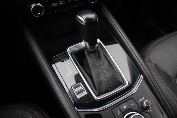 Mazda CX-5 2.0 SkyActiv-G 165 Luxury / Trekhaak / 360Camera / Head-up / Leder / Bose / Keyless / 19'' / Dodehoek / Navigatie / DAB / Stoelventilatie+Verwarming / Cruise Control