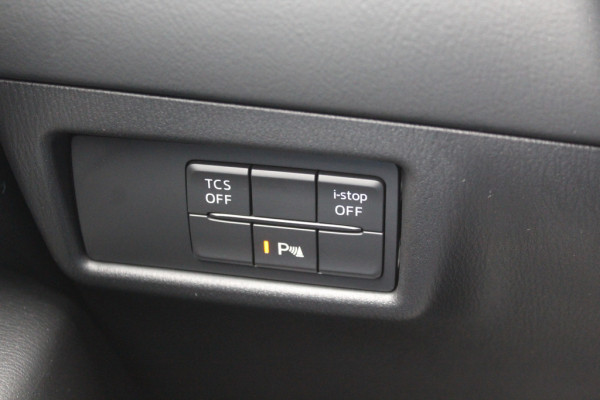 Mazda CX-5 2.0 SkyActiv-G 165 Luxury / Trekhaak / 360Camera / Head-up / Leder / Bose / Keyless / 19'' / Dodehoek / Navigatie / DAB / Stoelventilatie+Verwarming / Cruise Control