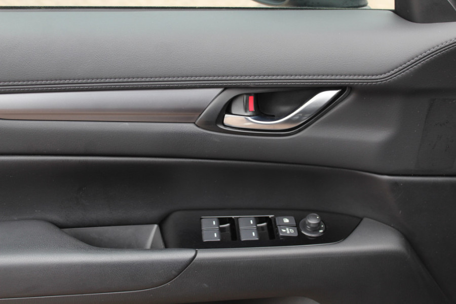 Mazda CX-5 2.0 SkyActiv-G 165 Luxury / Trekhaak / 360Camera / Head-up / Leder / Bose / Keyless / 19'' / Dodehoek / Navigatie / DAB / Stoelventilatie+Verwarming / Cruise Control