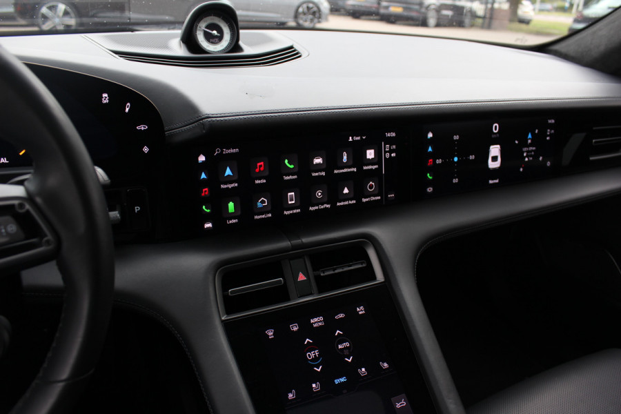 Porsche Taycan Turbo S 93 kWh / SoH 91,3% / Full option! / Panoramadak / 360Camera / Burmester / Keyless / Achterasbesturing / 21'' / Carbon / InnoDrive / Sportdesign+Chrono / Massage+Ventilatie / Dodehoek / DAB
