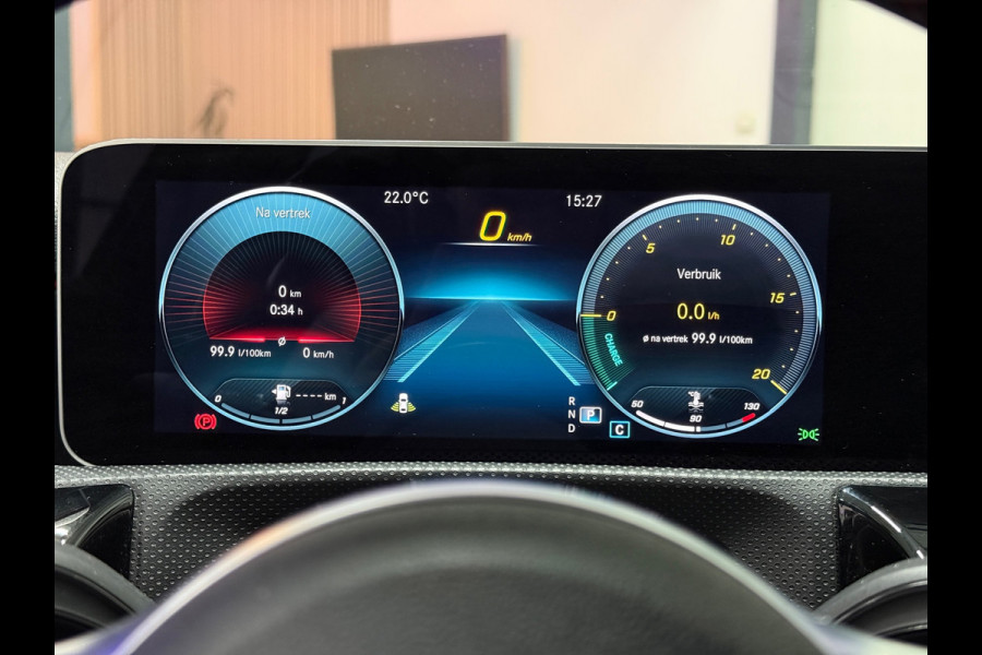 Mercedes-Benz A-Klasse 180 Business Solution AMG | MBUX | LED | Camera | Cruise | Lane Assist | Dodehoek