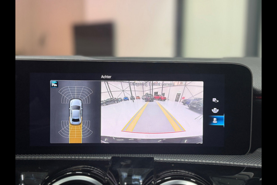 Mercedes-Benz A-Klasse 180 Business Solution AMG | MBUX | LED | Camera | Cruise | Lane Assist | Dodehoek