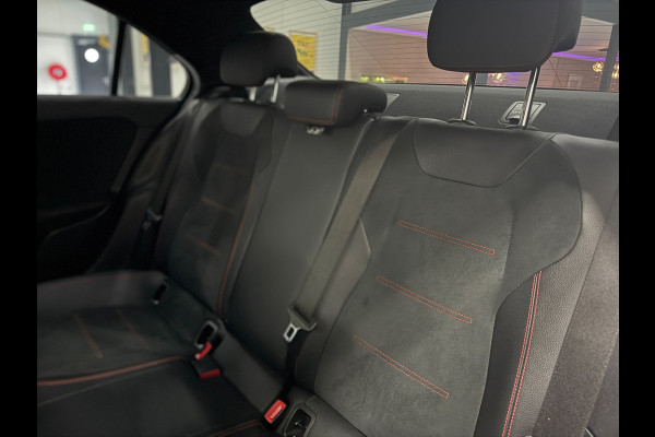 Mercedes-Benz A-Klasse 180 Business Solution AMG | MBUX | LED | Camera | Cruise | Lane Assist | Dodehoek