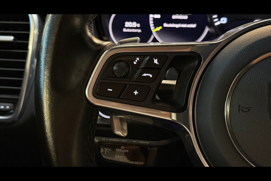 Porsche Cayenne Coupé 3.0 E-Hybrid PANO|BOSE|SOFTCLOSE|SPORTUITLAAT|KEYLESS|360 CAMERA|TREKHAAK|BOSE|22 INCH|90%SOH|BOMVOL!