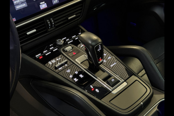 Porsche Cayenne Coupé 3.0 E-Hybrid PANO|BOSE|SOFTCLOSE|SPORTUITLAAT|KEYLESS|360 CAMERA|TREKHAAK|BOSE|22 INCH|90%SOH|BOMVOL!
