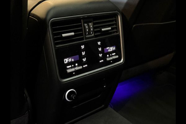 Porsche Cayenne Coupé 3.0 E-Hybrid PANO|BOSE|SOFTCLOSE|SPORTUITLAAT|KEYLESS|360 CAMERA|TREKHAAK|BOSE|22 INCH|90%SOH|BOMVOL!