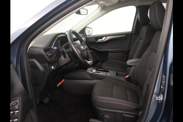 Ford Kuga 2.5 PHEV Titanium | SOH 97,4% | Camera | Trekhaak | Pano.Dak | Dodehoek ASS. | Navigatie |