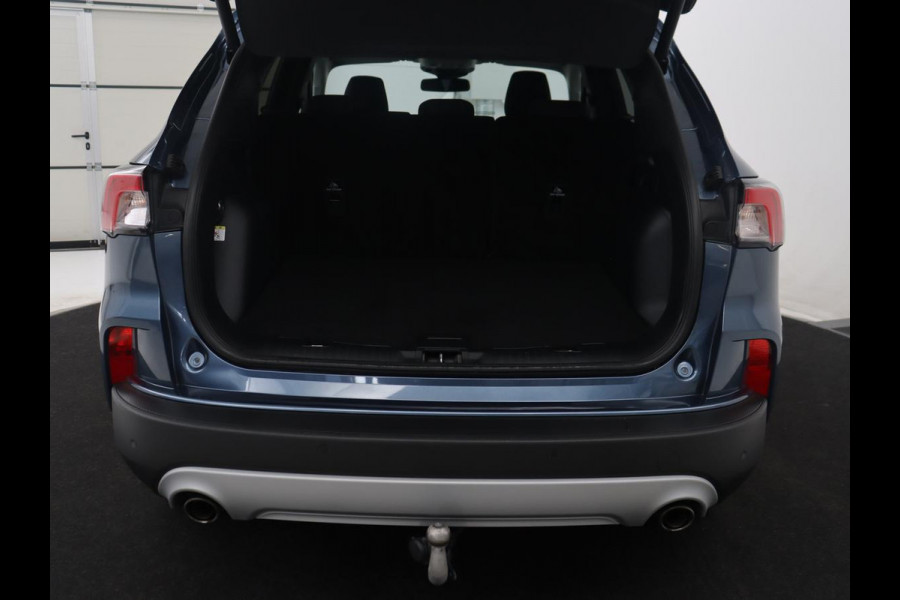 Ford Kuga 2.5 PHEV Titanium | SOH 97,4% | Camera | Trekhaak | Pano.Dak | Dodehoek ASS. | Navigatie |