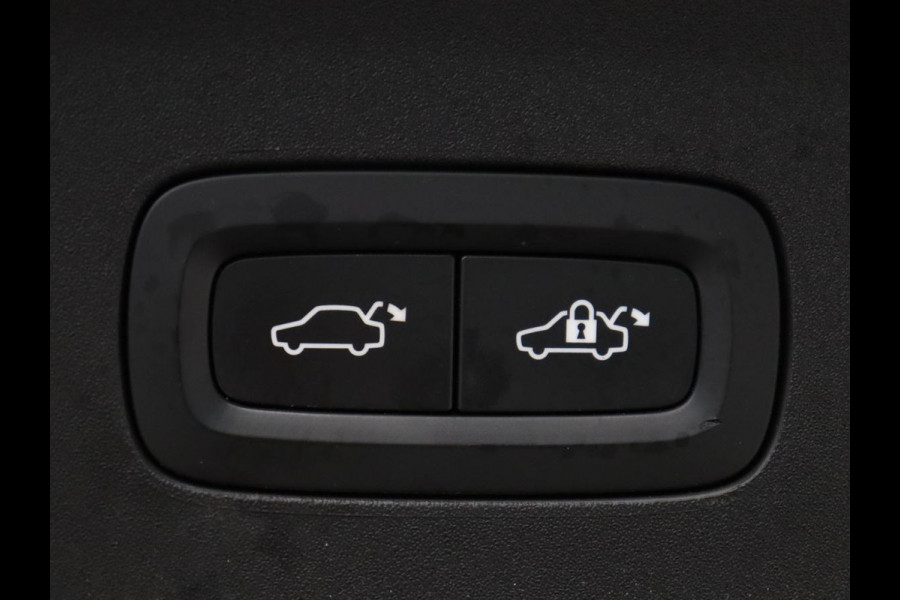 Polestar 2 Long Range Single Motor 78 kWh | SOH 92,1 | Harman Kardon Sound | Stoelverwarming | LED | Camera | Apple Carplay |