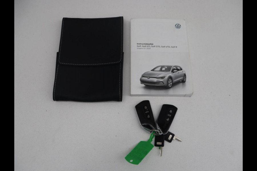 Volkswagen Golf 1.0 eTSI Life | Automaat | Navigatie | Trekhaak | Adapt. Cruise | LED |