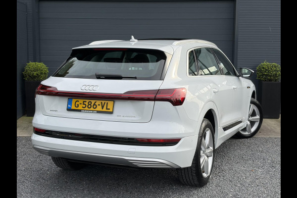 Audi e-tron e-tron 50 quattro Launch edition plus 71 kWh ✓SOH 87.83%✓Pano✓Stolverw✓Keyless✓Leder✓Virtual Cockpit✓Carplay✓Navi✓Clima✓Cruise✓Pdc V+A✓Rijstrooksensor✓19" Lm velgen✓Bj 12-2019✓N.A.P✓Apk tot 10-2027