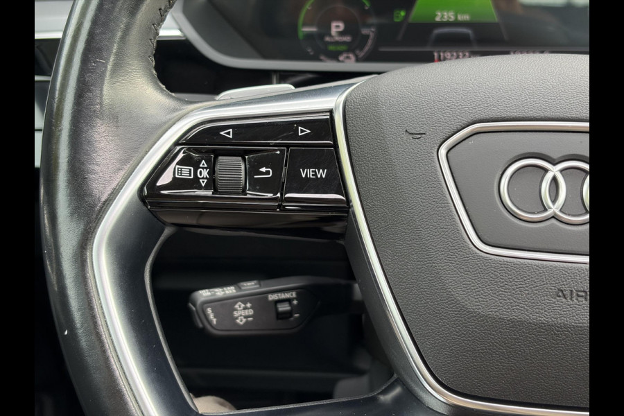 Audi e-tron e-tron 50 quattro Launch edition plus 71 kWh ✓SOH 87.83%✓Pano✓Stolverw✓Keyless✓Leder✓Virtual Cockpit✓Carplay✓Navi✓Clima✓Cruise✓Pdc V+A✓Rijstrooksensor✓19" Lm velgen✓Bj 12-2019✓N.A.P✓Apk tot 10-2027