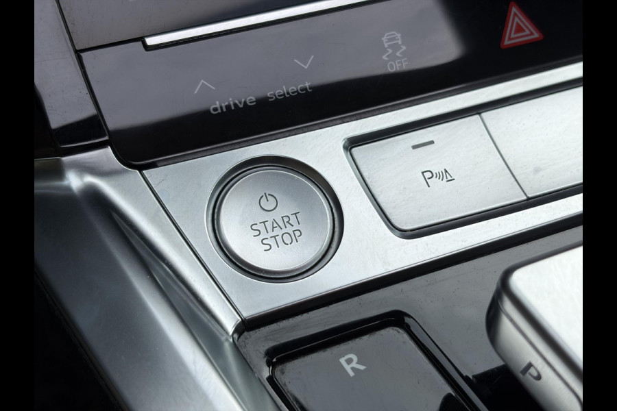 Audi e-tron e-tron 50 quattro Launch edition plus 71 kWh ✓SOH 87.83%✓Pano✓Stolverw✓Keyless✓Leder✓Virtual Cockpit✓Carplay✓Navi✓Clima✓Cruise✓Pdc V+A✓Rijstrooksensor✓19" Lm velgen✓Bj 12-2019✓N.A.P✓Apk tot 10-2027