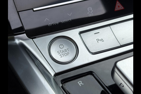 Audi e-tron e-tron 50 quattro Launch edition plus 71 kWh ✓SOH 87.83%✓Pano✓Stolverw✓Keyless✓Leder✓Virtual Cockpit✓Carplay✓Navi✓Clima✓Cruise✓Pdc V+A✓Rijstrooksensor✓19" Lm velgen✓Bj 12-2019✓N.A.P✓Apk tot 10-2027