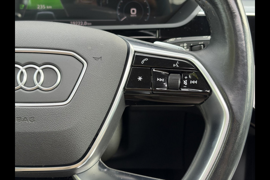 Audi e-tron e-tron 50 quattro Launch edition plus 71 kWh ✓SOH 87.83%✓Pano✓Stolverw✓Keyless✓Leder✓Virtual Cockpit✓Carplay✓Navi✓Clima✓Cruise✓Pdc V+A✓Rijstrooksensor✓19" Lm velgen✓Bj 12-2019✓N.A.P✓Apk tot 10-2027