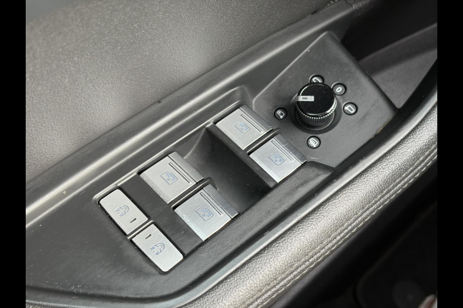 Audi e-tron e-tron 50 quattro Launch edition plus 71 kWh ✓SOH 87.83%✓Pano✓Stolverw✓Keyless✓Leder✓Virtual Cockpit✓Carplay✓Navi✓Clima✓Cruise✓Pdc V+A✓Rijstrooksensor✓19" Lm velgen✓Bj 12-2019✓N.A.P✓Apk tot 10-2027