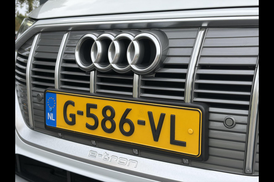 Audi e-tron e-tron 50 quattro Launch edition plus 71 kWh ✓SOH 87.83%✓Pano✓Stolverw✓Keyless✓Leder✓Virtual Cockpit✓Carplay✓Navi✓Clima✓Cruise✓Pdc V+A✓Rijstrooksensor✓19" Lm velgen✓Bj 12-2019✓N.A.P✓Apk tot 10-2027