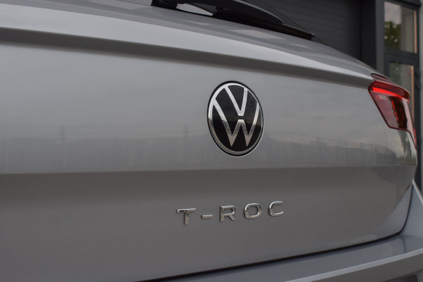 Volkswagen T-Roc 1.5 TSI 150pk DSG R-Line | Panoramadak | Camera | Trekhaak