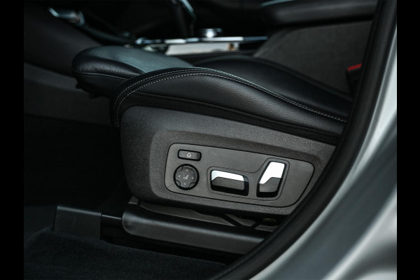 BMW X3 xDrive30e High Executive | Camera | Active Cruise | Memory Seat | Stoel + Stuurverwarming | Ambiance Interieur | BMW Gesture Control | Trekhaak | Apple Carplay |