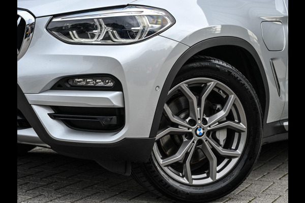 BMW X3 xDrive30e High Executive | Camera | Active Cruise | Memory Seat | Stoel + Stuurverwarming | Ambiance Interieur | BMW Gesture Control | Trekhaak | Apple Carplay |