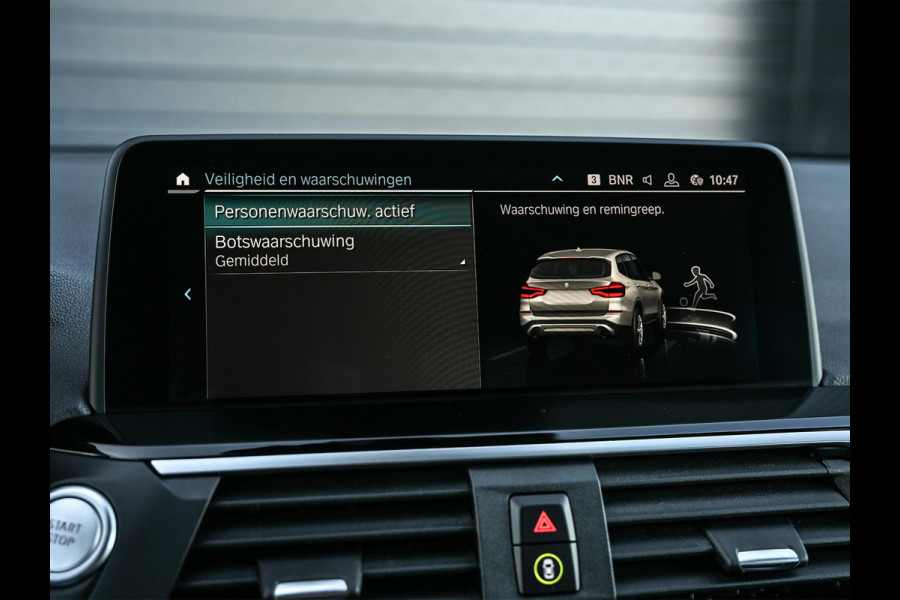 BMW X3 xDrive30e High Executive | Camera | Active Cruise | Memory Seat | Stoel + Stuurverwarming | Ambiance Interieur | BMW Gesture Control | Trekhaak | Apple Carplay |