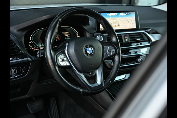 BMW X3 xDrive30e High Executive | Camera | Active Cruise | Memory Seat | Stoel + Stuurverwarming | Ambiance Interieur | BMW Gesture Control | Trekhaak | Apple Carplay |