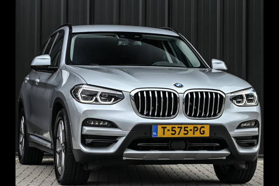 BMW X3 xDrive30e High Executive | Camera | Active Cruise | Memory Seat | Stoel + Stuurverwarming | Ambiance Interieur | BMW Gesture Control | Trekhaak | Apple Carplay |